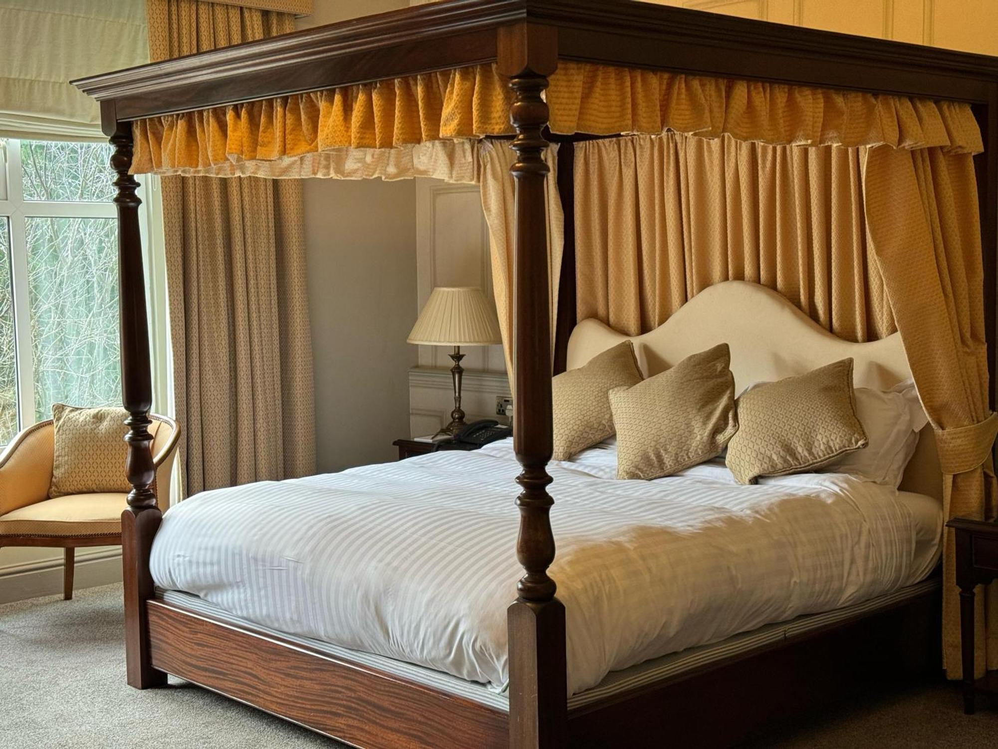Tre-Ysgawen Hall & Spa 兰盖夫尼 外观 照片